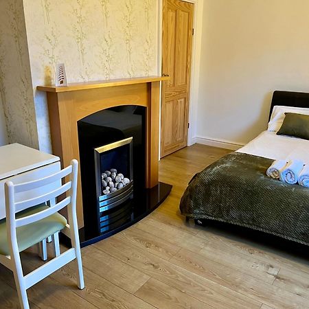 Housefield Stay, Room 4 Stoke-on-Trent 外观 照片