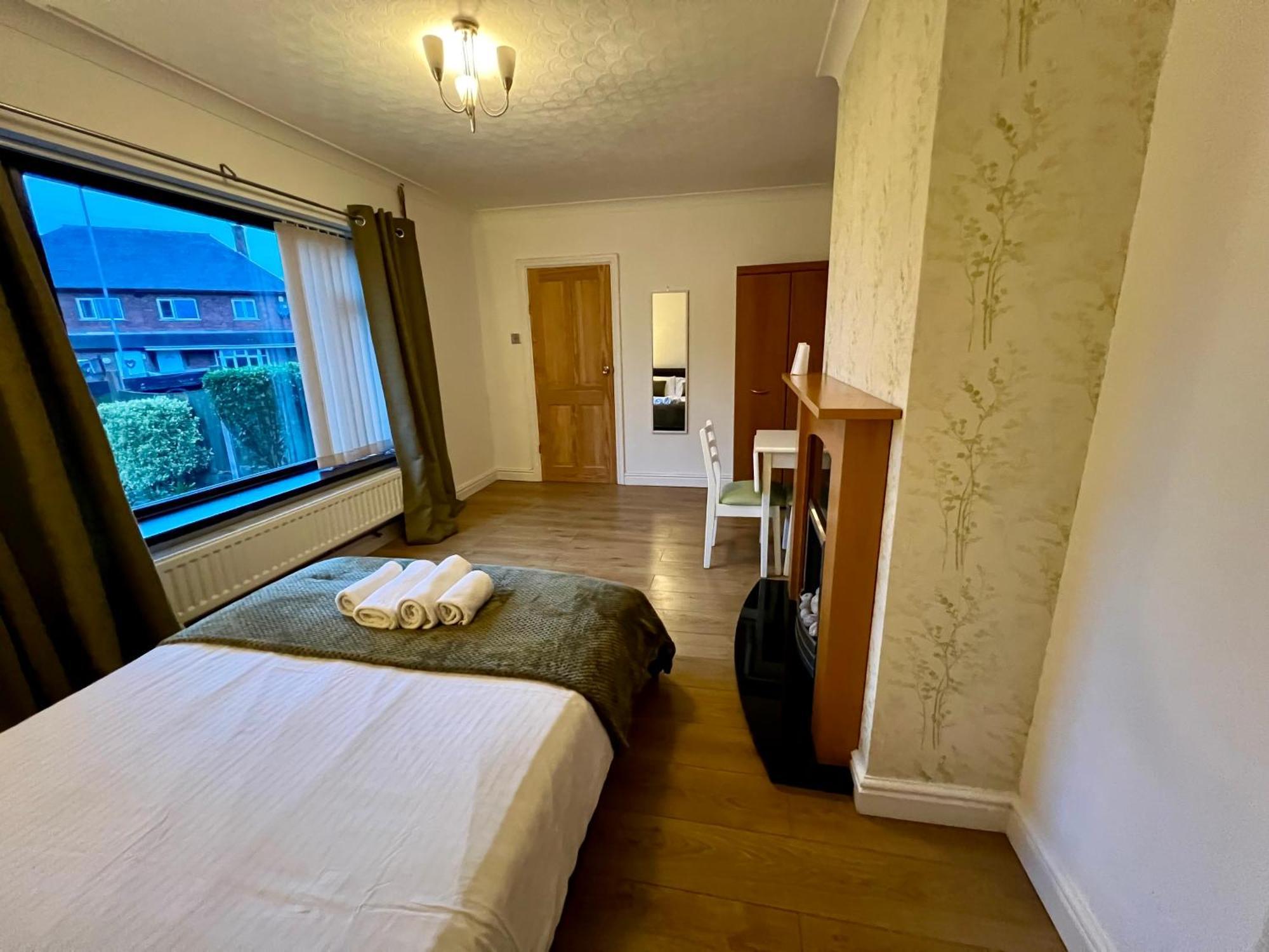 Housefield Stay, Room 4 Stoke-on-Trent 外观 照片